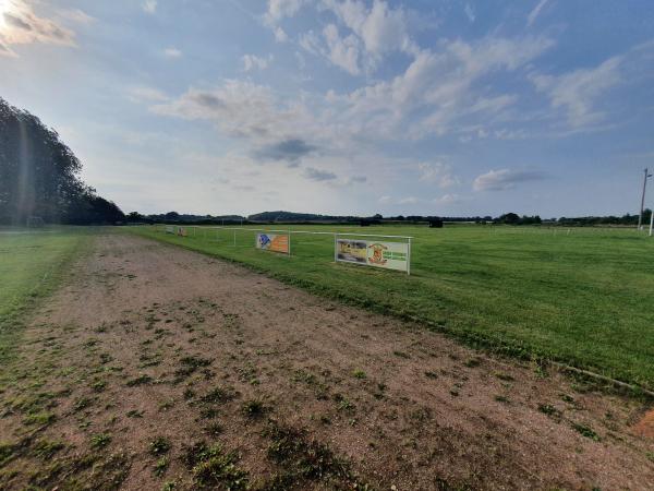 Sportplatz Möllenhagen - Möllenhagen