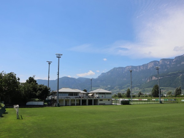 Sportplatz Neumarkt Platz 2 - Neumarkt (Egna)