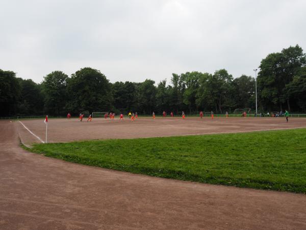 Sportplatz Kaiserhöhe - Wuppertal-Brill