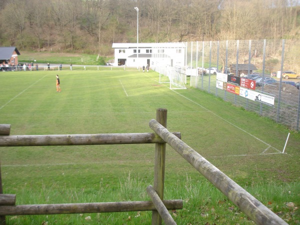 Sportplatz Im Tal - Hallenberg-Hesborn