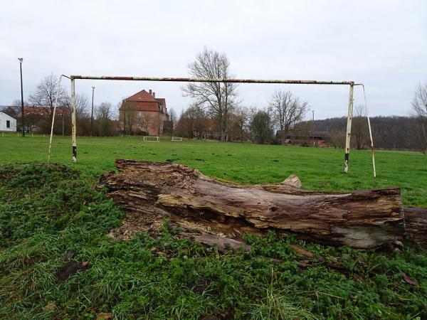 Sportplatz am Schloß - Upahl-Plüschow