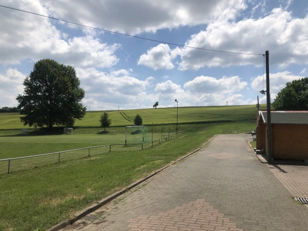 Sportplatz Heuthen - Heuthen