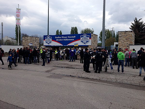 Wiener Neustädter Stadion - Wiener Neustadt