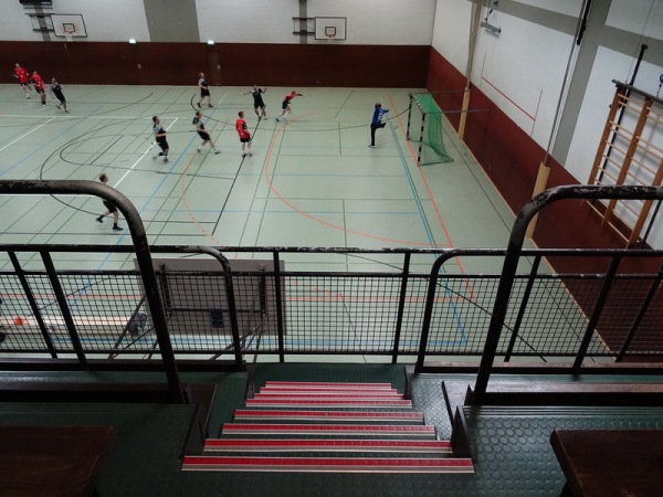Sporthalle der Carl-Benz-Realschule - Düsseldorf-Niederkassel
