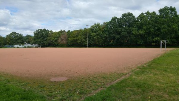 Bezirkssportanlage Mühlenberg B-Platz - Hannover-Wettbergen