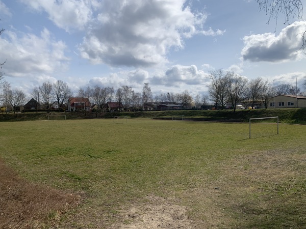 Sportplatz Schweriner Straße - Pampow