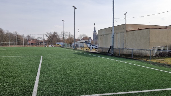 Stadion TJ Slovan Velvary hřiště 2 - Velvary