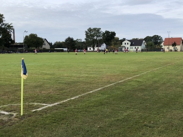 Sportplatz am Bahnhof - Neißemünde-Wellmitz
