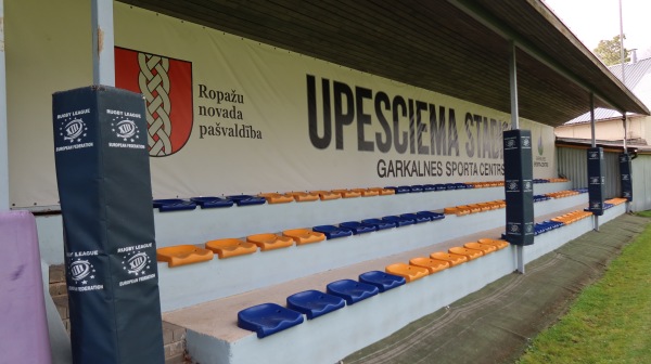 Upesciems pilsētas stadions - Upesciems