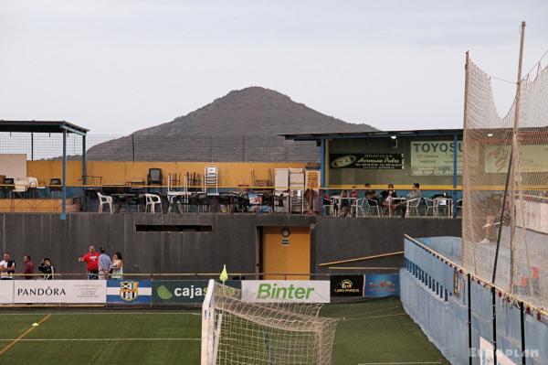 Campo de Fútbol La Palmera - San Isidro, Tenerife, CN