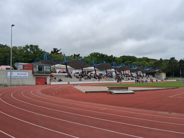 Rostocker Leichtathletikstadion im Sportforum - Rostock-Hansaviertel