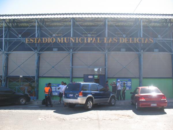 Estadio Nacional Las Delicias - Santa Tecla