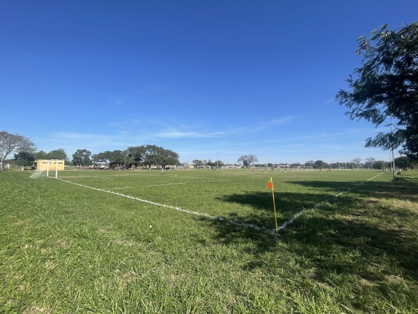 Cancha Gobernacion Pasto Natural 1 - Santa Cruz de la Sierra