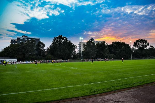 Bezirkssportanlage Furtwängler Straße - Hilden