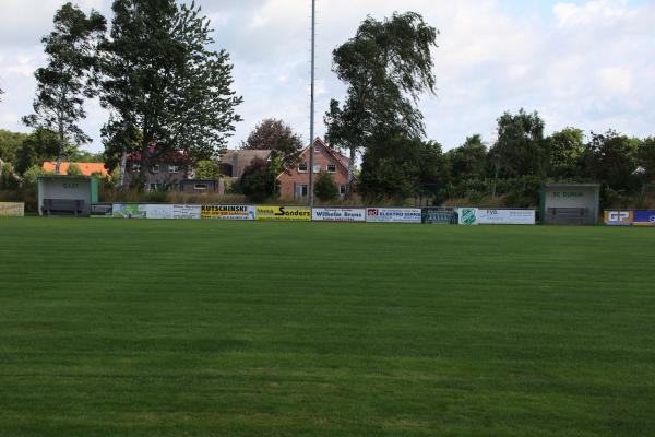 Sportplatz an der Schule - Dunum