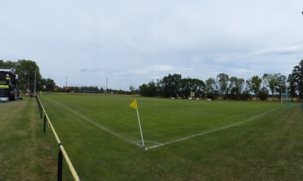 Sportplatz am Barockschloß - Mühlberg/Elbe-Martinskirchen