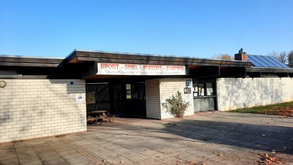 Sport- und Freizeitzentrum Am Bassin - Freiburg/Elbe