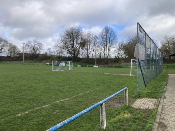 Stadion An der Lehmkaute - Borken/Hessen-Großenenglis 