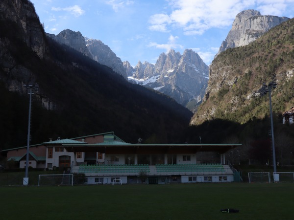 Campo da Calcio Lago di Molveno - Molveno