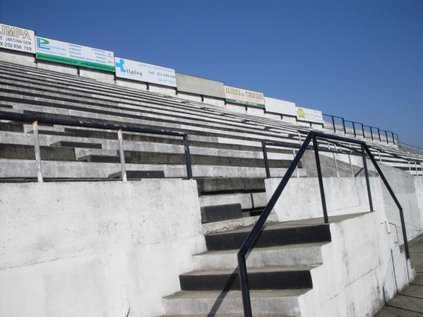 Estádio Abel Alves de Figueiredo - Santo Tirso