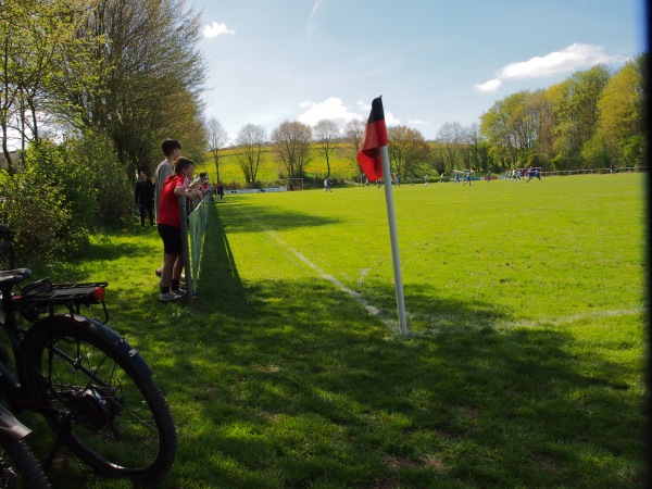 Sportplatz Sternlied - Büren/Westfalen-Weine