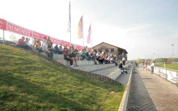 Auto-Weiß-Arena - Affing