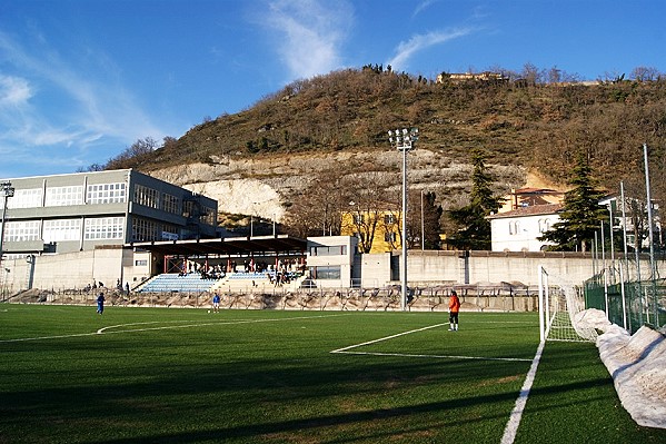 Campo da Calcio Federico Crescentini - Fiorentino