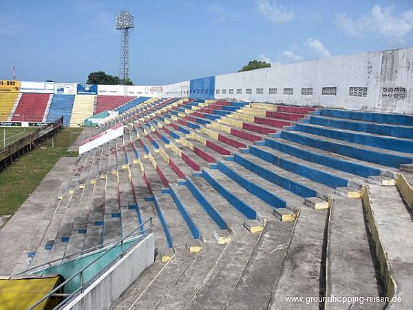 Estadio Municipal Ceibeño Nilmo Edwards - La Ceiba