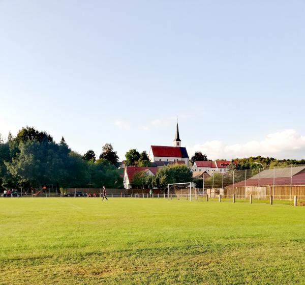 Sportplatz an der Bachgrundhalle - Eußenheim-Aschfeld