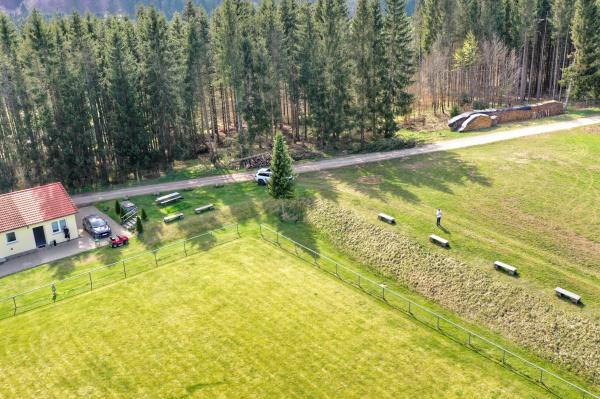 Sportplatz auf der Eichhalde - Burladingen-Hörschwag