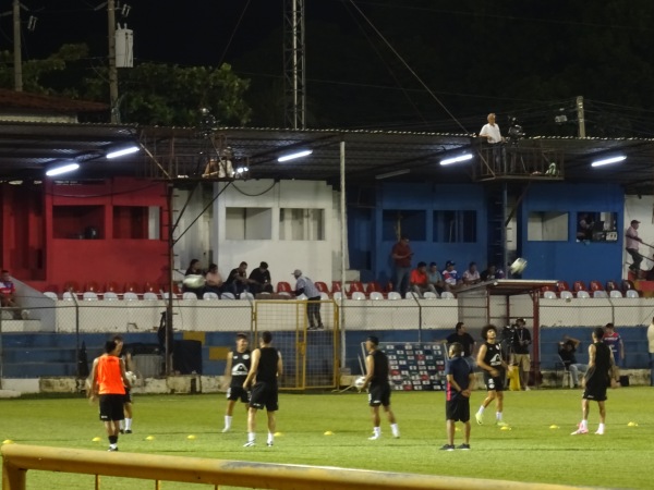 Estadio Sergio Torres Rivera - Usulután