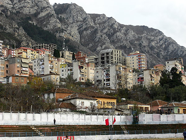 Stadiumi Kastrioti - Krujë