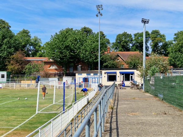Oakside Stadium - Ilford, Greater London