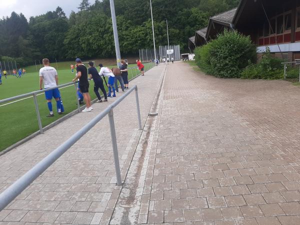 Waldstadion B-Platz - Lütjensee