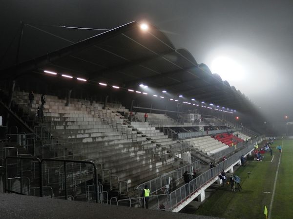 Dunaújváros Stadion - Dunaújváros