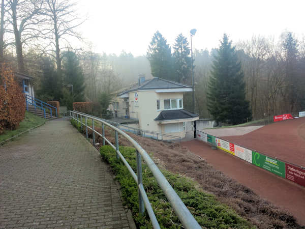 DÖNGES Eifgen-Stadion - Wermelskirchen