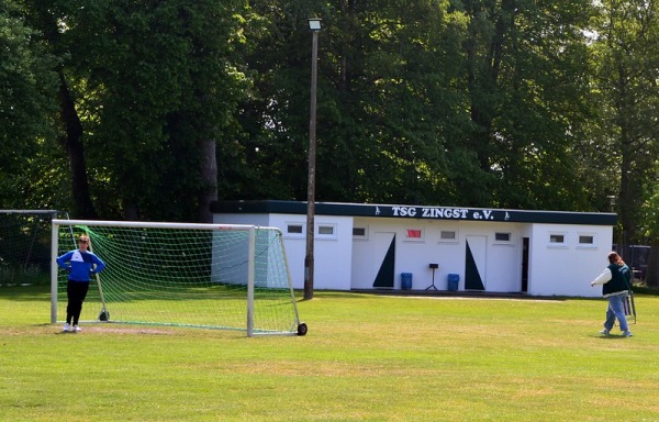Sportplatz am Wäldchen - Zingst