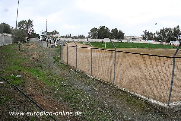 Theodorio Koinotiko Stadio Pera Choriou - Nisou