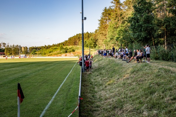 Mönchswaldstadion - Mitteleschenbach