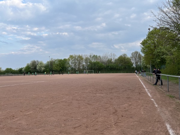 Sportanlage Kesselstädter Straße Platz 2 - Hanau-Mittelbuchen