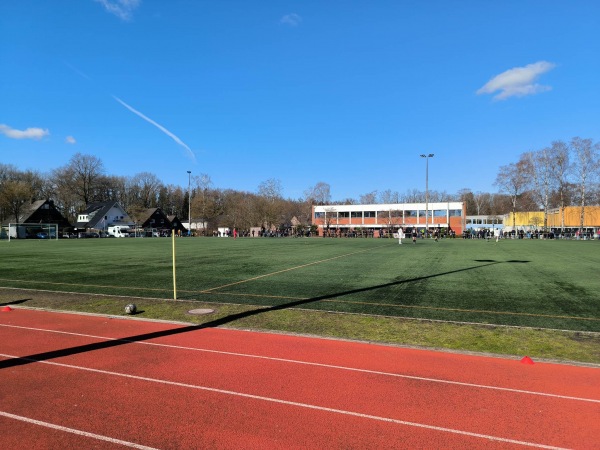 Sportplatz Grundschule Rhen - Henstedt-Ulzburg-Rhen