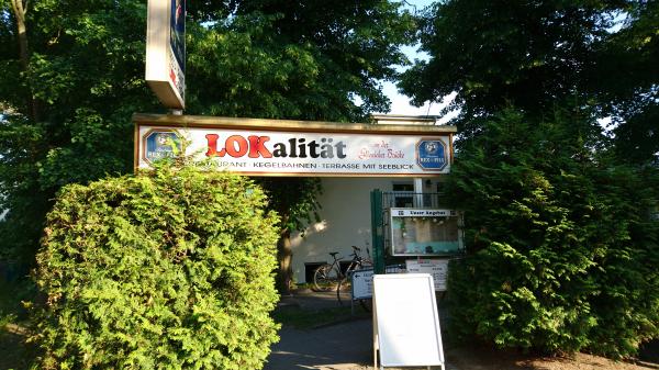 Lok-Platz an der Glienicker Brücke - Potsdam-Berliner Vorstadt