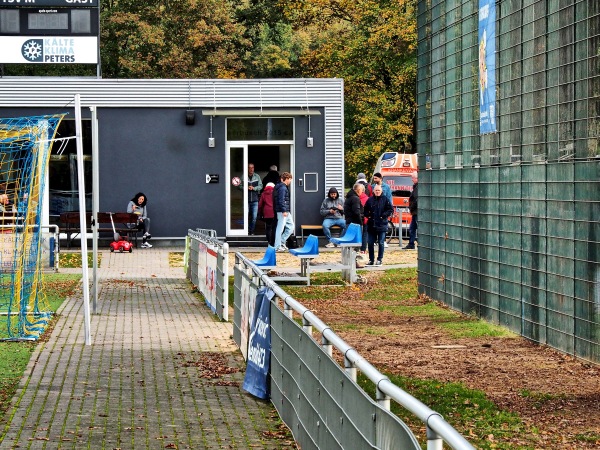 Theodor-Mostertz-Sportanlage Platz 2 - Meerbusch-Lank