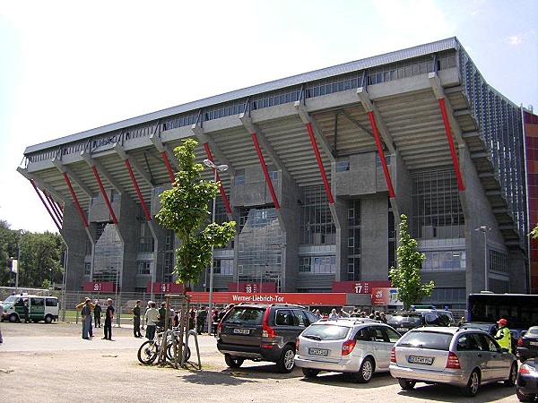 Fritz-Walter-Stadion - Kaiserslautern-Betzenberg