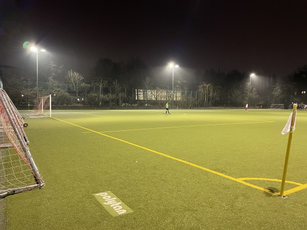 Sportplatz Stralsunder Straße - Berlin-Brunnenviertel