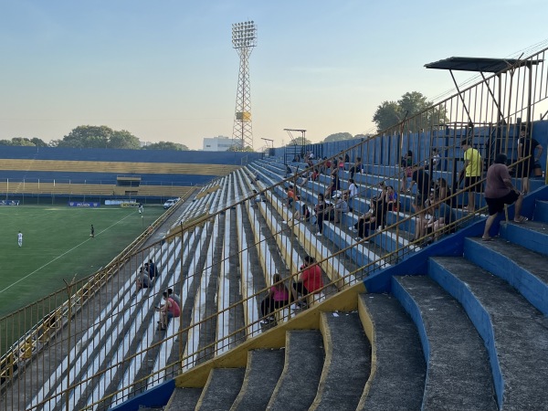 Estadio Feliciano Cáceres - Luque