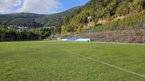 Stadion Chavdar Tsvetkov Igrishte 2 - Svoge