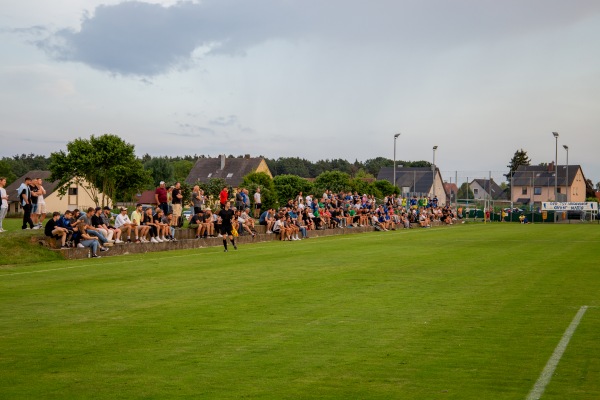 Hauff-Sportpark - Burgoberbach-Neuses