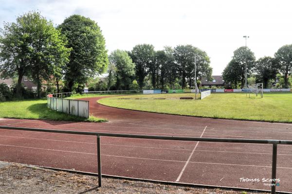 Stadion an der Peldemühle - Esens