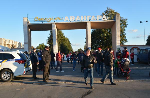 Stadion Avanhard - Zviahel